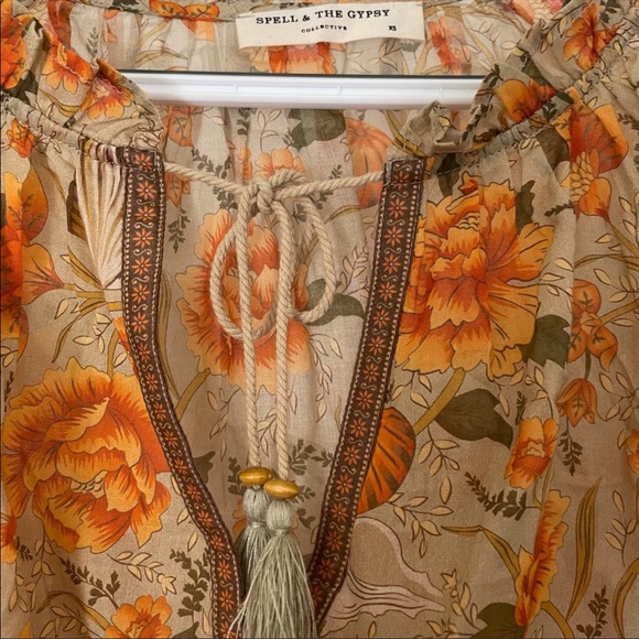 Seashell Blouse - Sand - Picture 5 of 7